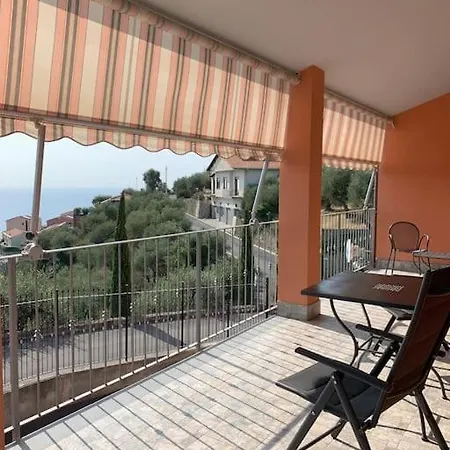 Casa Anna Lucia * אימפריה