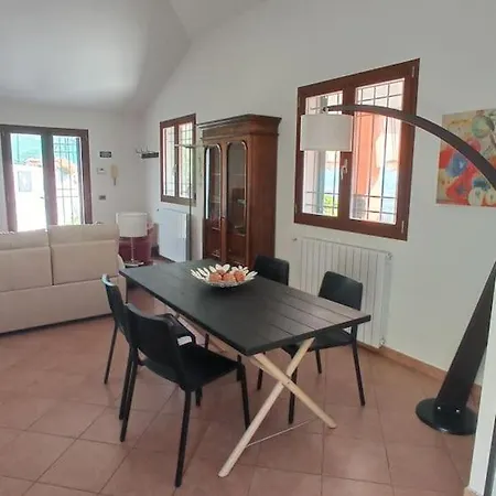 Casa Anna Lucia * إمبيريا